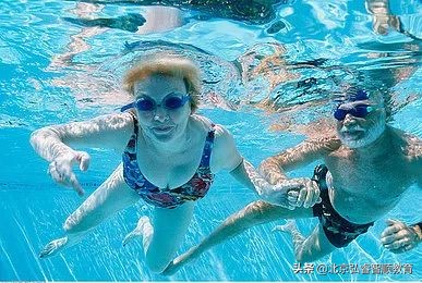 游泳对男性生殖健康有什么好处,冬天在游泳馆里游泳的好处与坏处