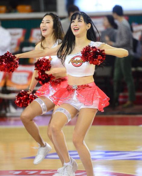 为什么cba球员出场那么少,cba球员哪个和啦啦队谈过