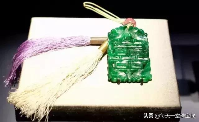 珠宝展天价翡翠图片,中国珠宝卖的翡翠是正品吗