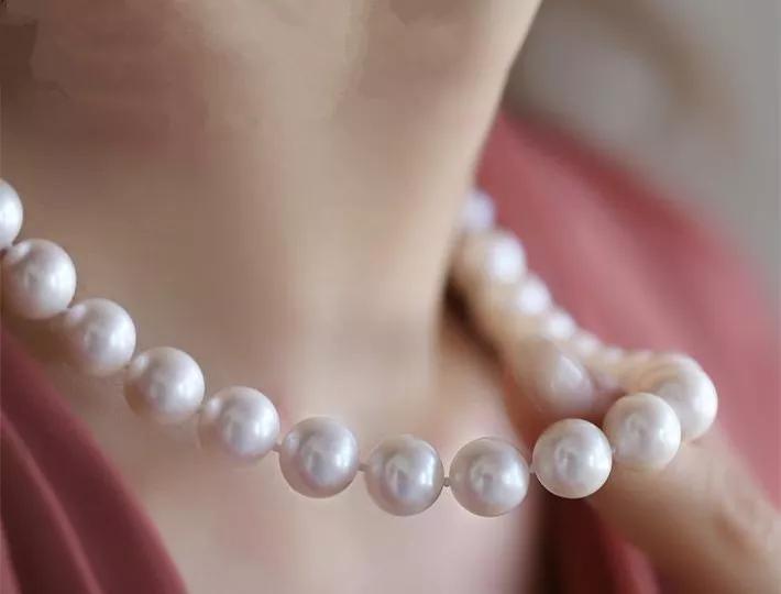 市场上99%的珍珠一碰就掉皮，还卖的死贵！这个“锅”谁来背？