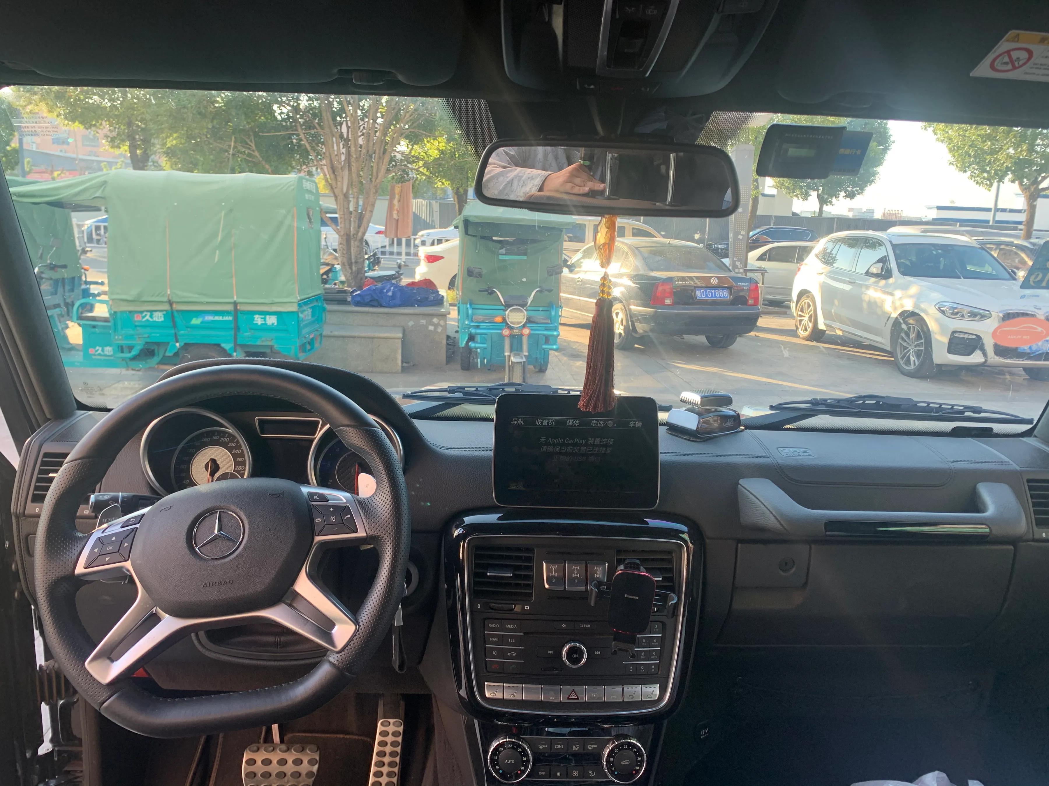 收车记：上路300多W的大G，开3年还值多少？猜多少价拿下？