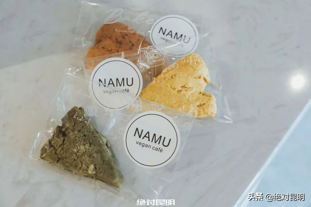 瓦仓南路上偶遇“首尔小店”：喝杯“素食咖啡”再选个韩国笔记本