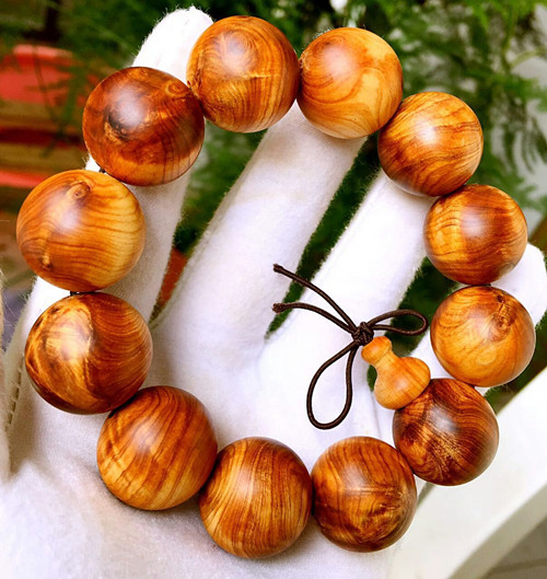 崖柏手串盘玩步骤,崖柏手串怎么盘玩才会更亮