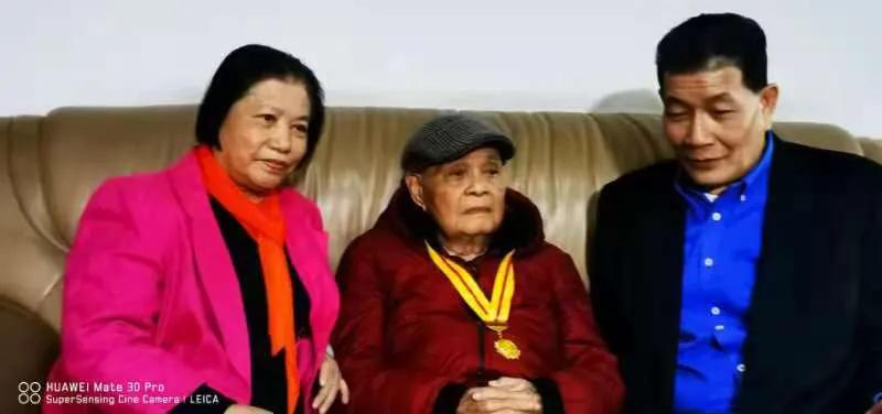 教育之光2,教育之光照亮前行之路