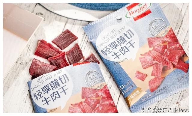 在李佳琦直播间买零食，是个划算的选择吗？