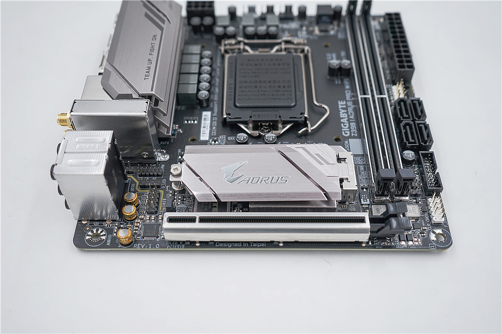 追风者217xe可以装几个硬盘,追风者pk217xe风道解析