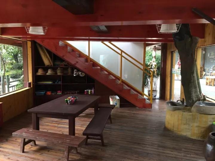 4.13重庆逐梦歌乐山上的“巴学园”探索“世界级乡村幼儿园