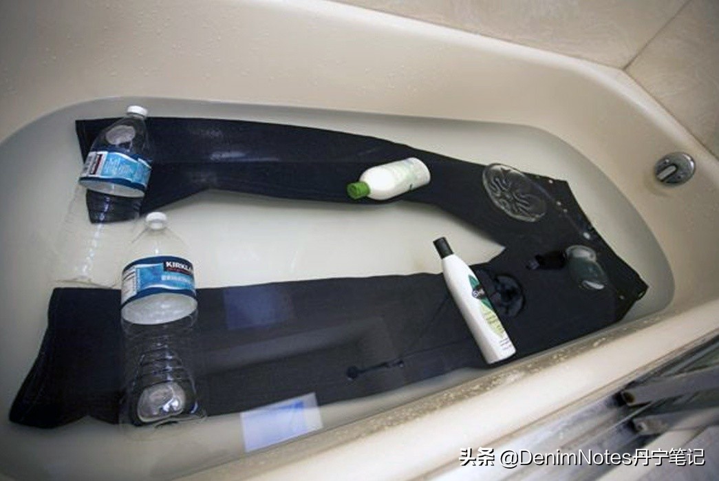 牛仔裤怎么护理不容易褪色,怎样洗才能让牛仔裤不失弹性