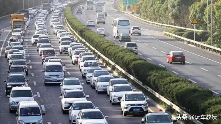 进攻型驾驶有哪些技巧,简述防御性驾驶的操作方法