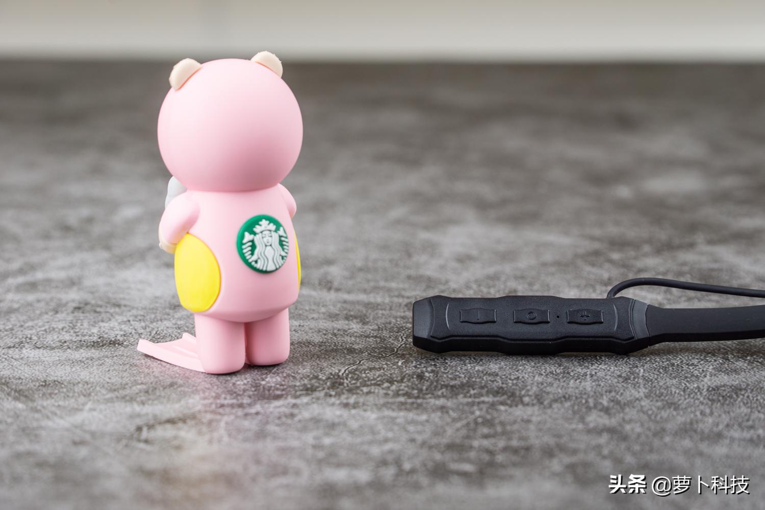 物理外挂入耳耳机,物理外挂电竞耳机