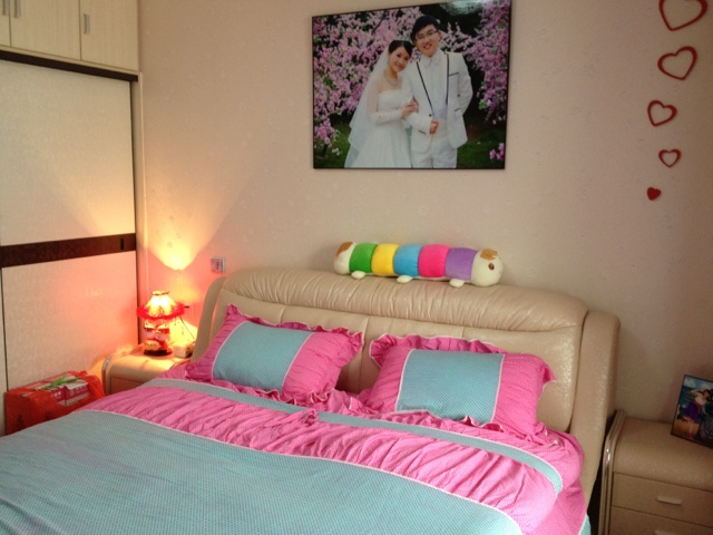 卧室背景墙什么样的好看,主卧室装修什么样的背景墙好看