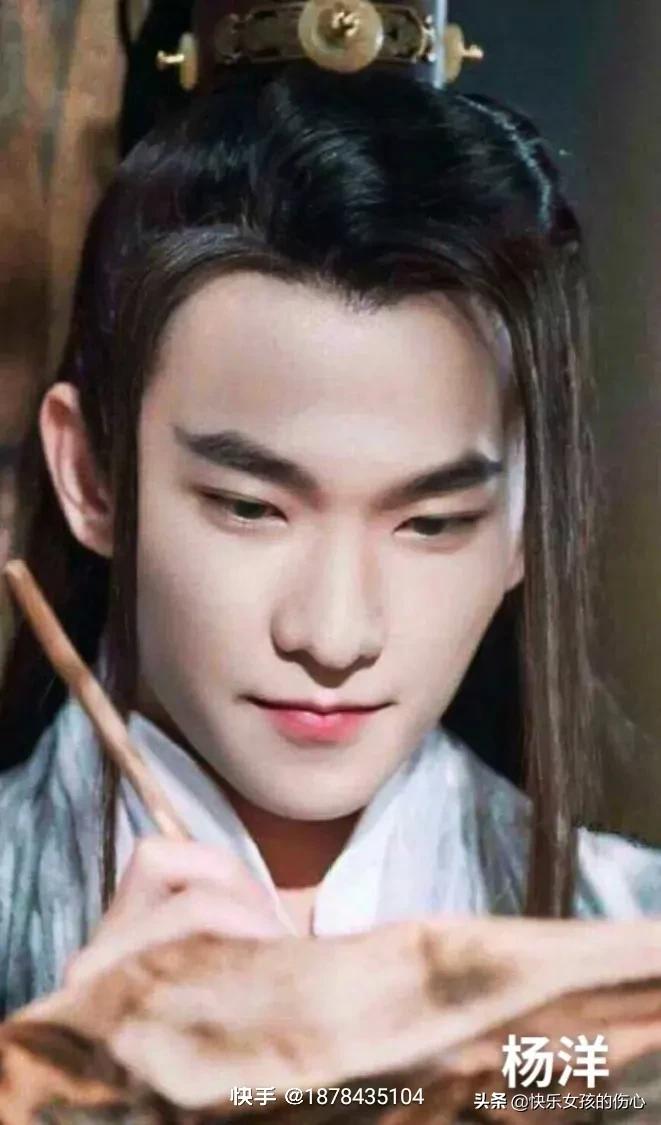 形容古代开朗帅气男子外貌的句子,描写古代男子温润儒雅气质的句子