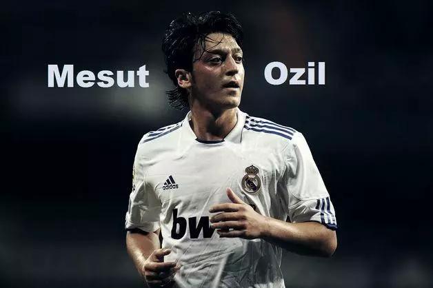 梅西c罗内马尔海报,梅西c罗内马尔颜值巅峰期