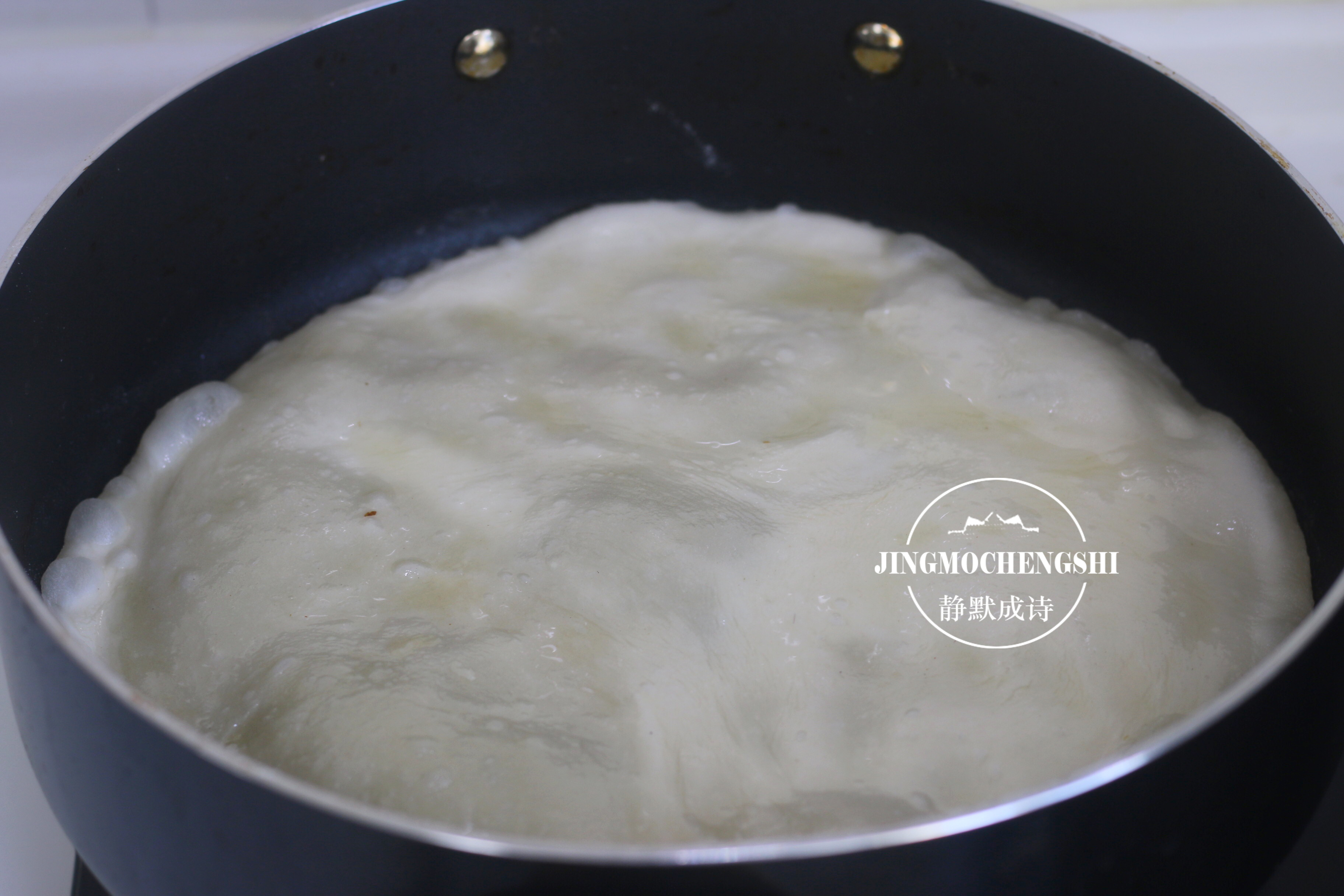 家常烙饼怎样酥香松软和面是关键,烙饼怎么和面才能外酥里嫩