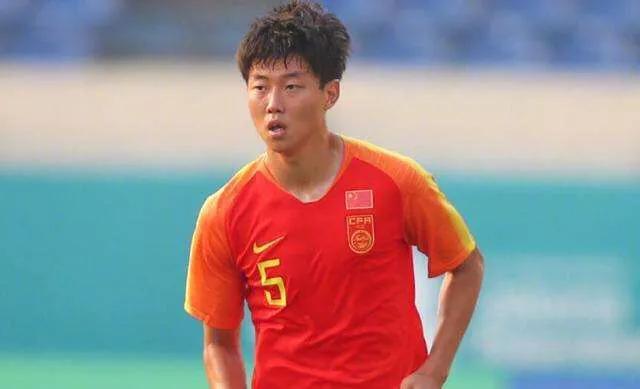 冯潇霆亚冠重大失误,本轮亚冠最佳阵容高准翼入选