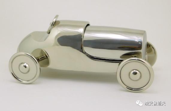 调酒师摇壶花式,调酒师初学用哪种摇酒壶