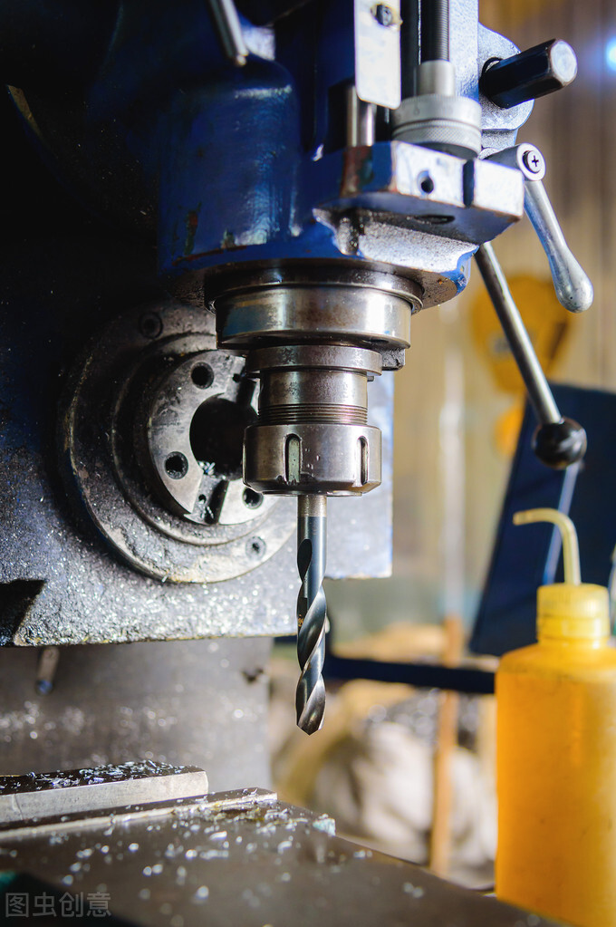 钳工排孔打孔技巧图解,钳工铰孔的知识讲解