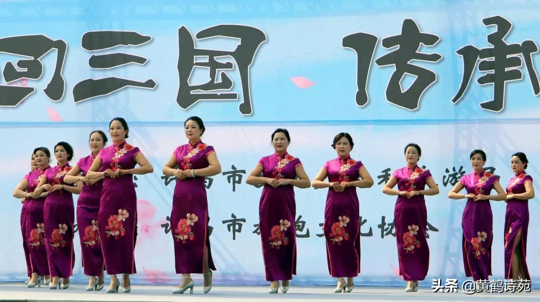 上联:百年存贮美,下联?「黄鹤诗苑」“旗袍”九青律诗同题48首