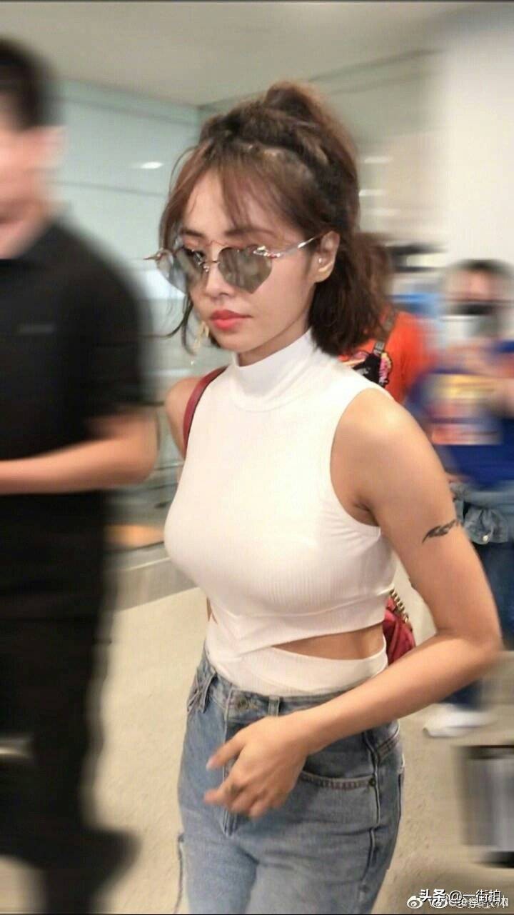 蔡依林惊艳高清大图,蔡依林彩色蕾丝裙