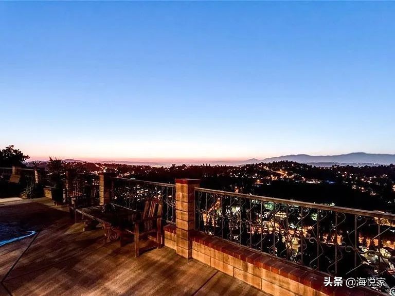 钻石吧离洛杉矶市区多远,钻石吧