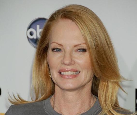 纹的眉毛应该用什么颜色的眉笔,初学者画眉毛用什么颜色的眉笔