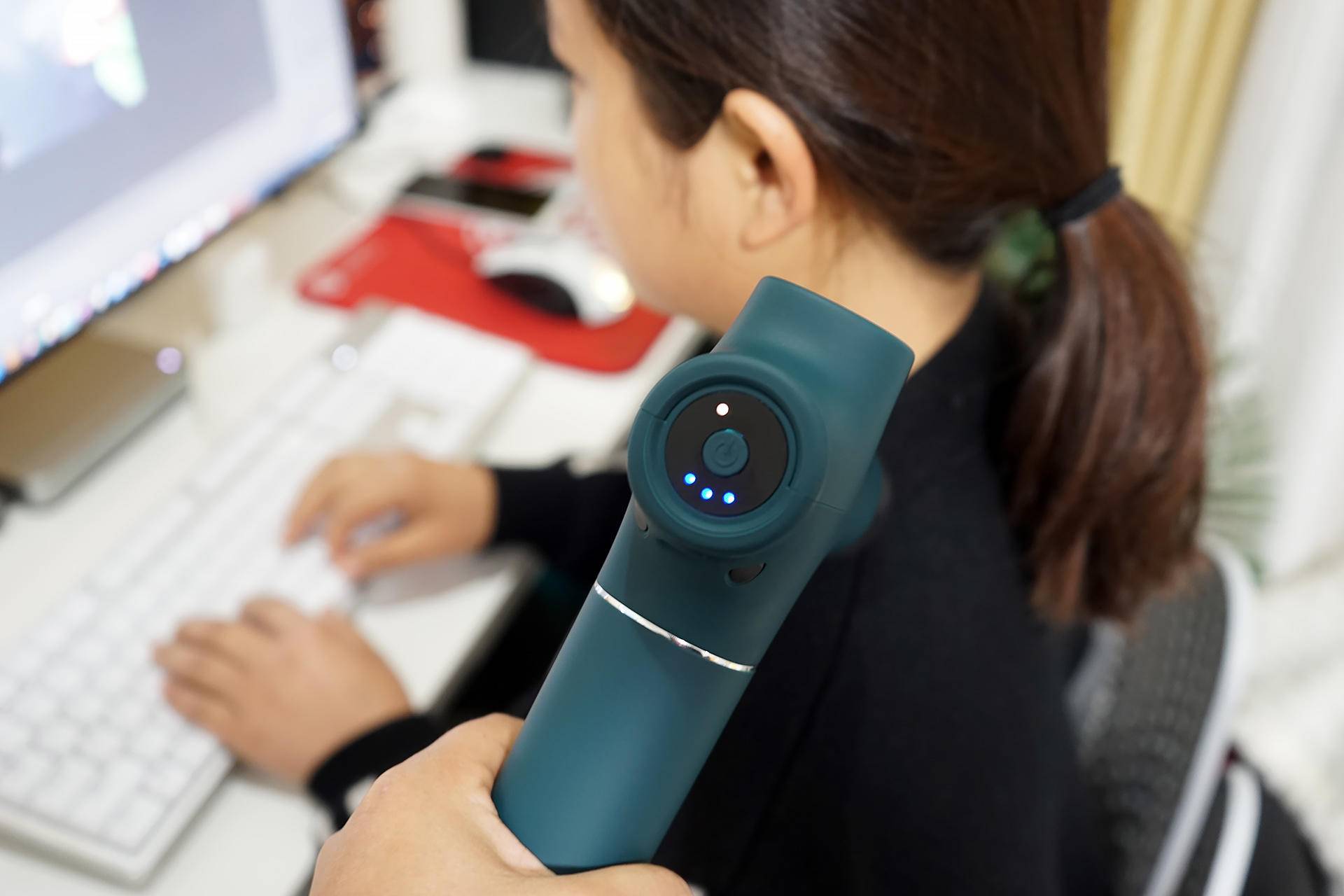 专业级筋膜枪按摩器肌肉放松,放松肌肉筋膜枪真实测评