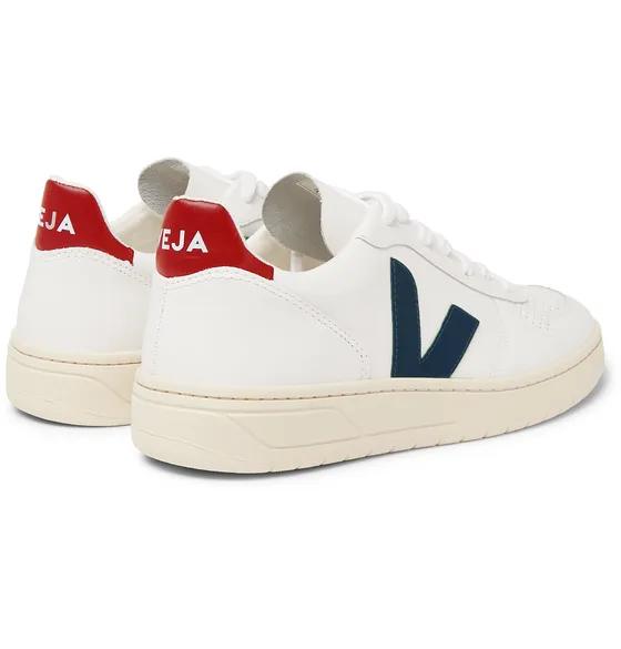 开车不可穿什么鞋,开车穿的小白鞋网布