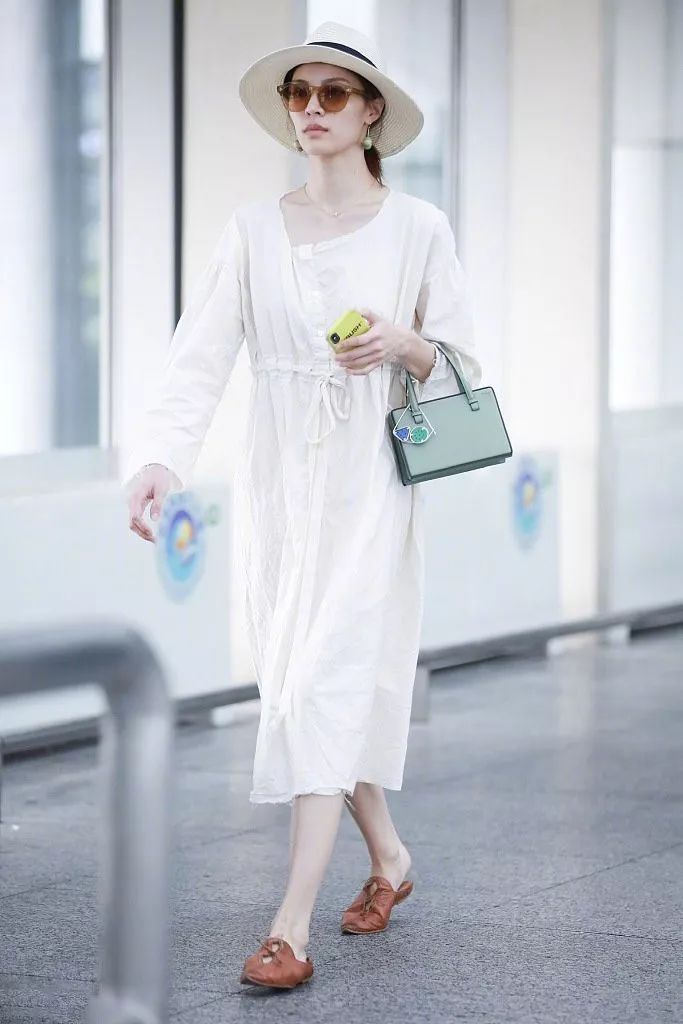 女明星夏季清爽干净穿搭,女明星穿着很清新