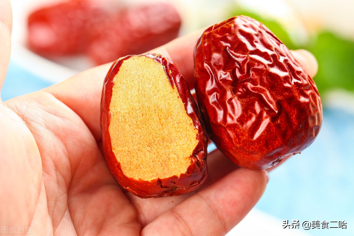 你知道“硫磺枣”和“普通大枣”的区别吗?教你4招,选对好大枣