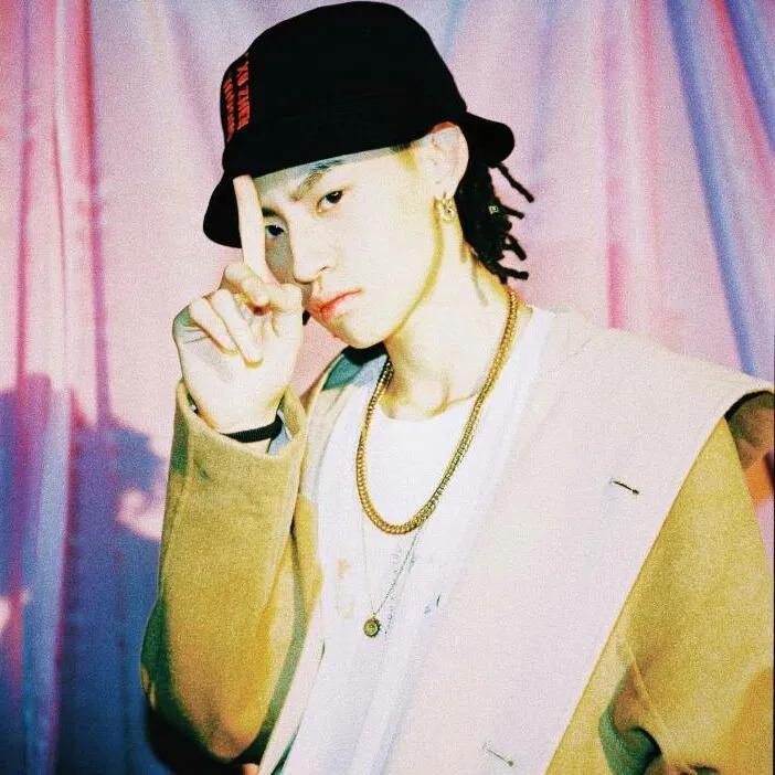 找好看高清的爱豆头像,那些爱豆头像都是在哪来的