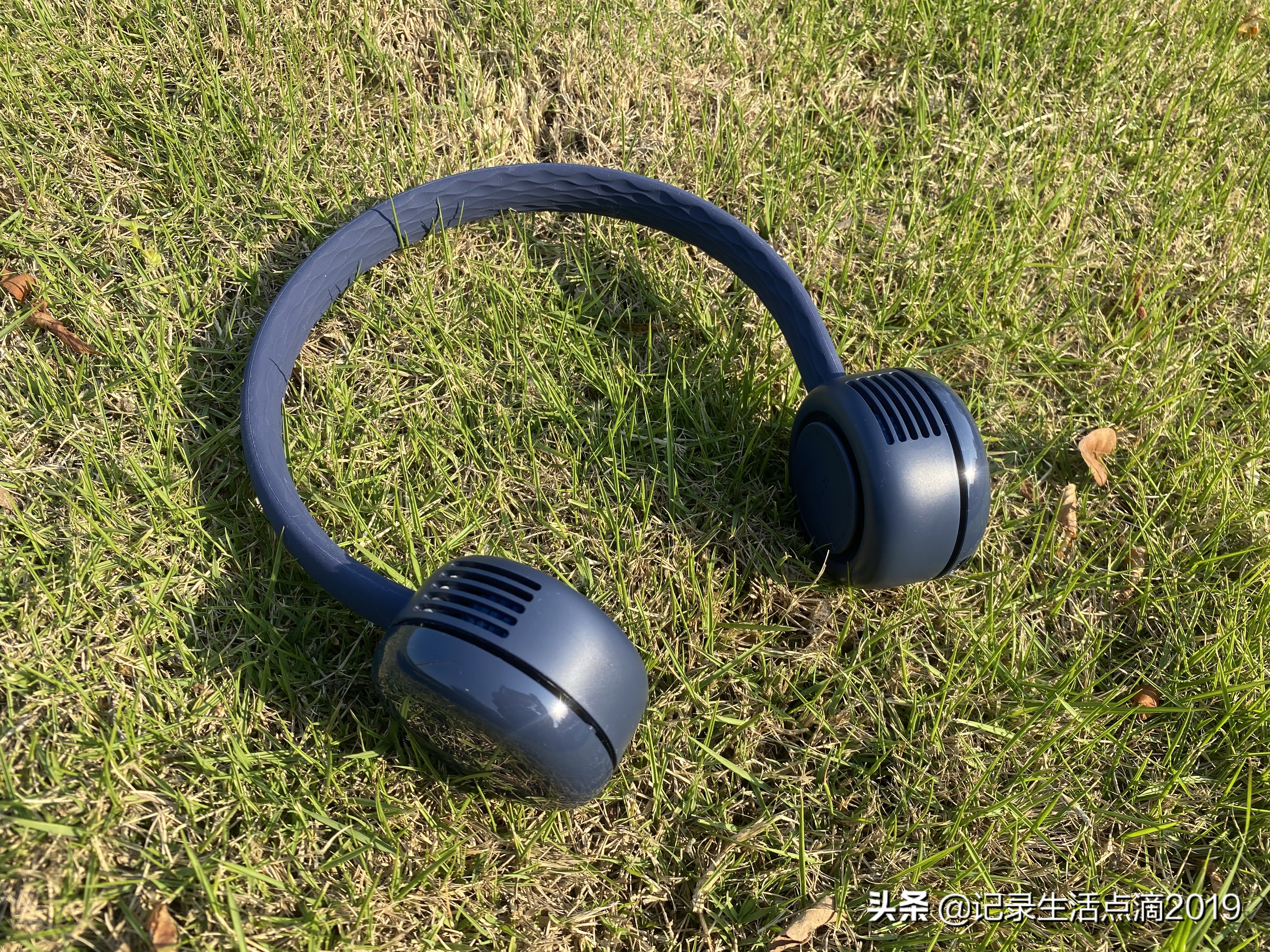 颈挂式风扇夏天必备凉爽自然风,夏季清凉挂脖风扇