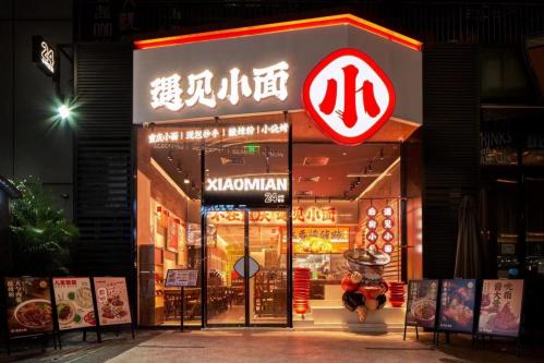 资本烧钱抢市场,资本炒作外卖年赚百万