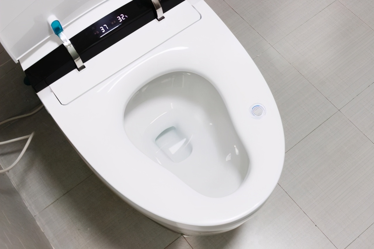 智能马桶自动翻盖是鸡肋吗,智能马桶的烘干功能鸡肋吗