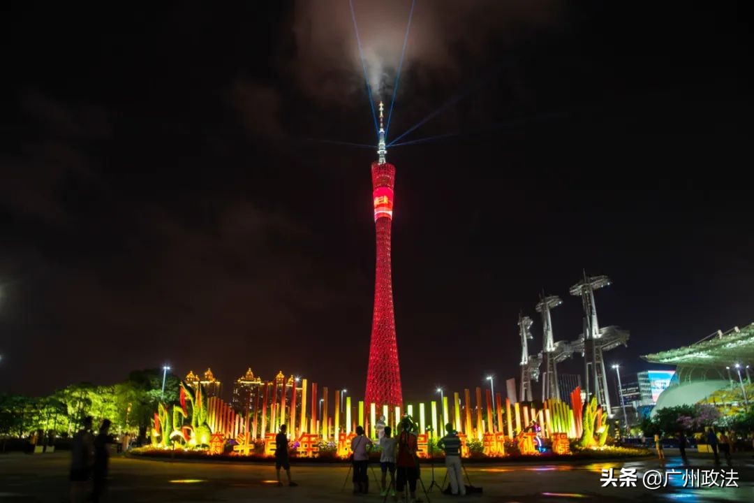 广州入选超大型城市,广州近三年发展最好的城市