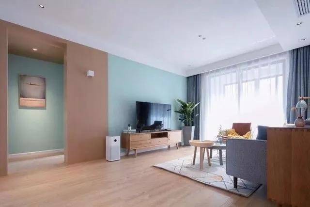 背景墙太长了沙发墙太短怎么整,沙发墙面做了延长60公分设计