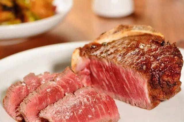 世界顶级牛肉是什么牛,世界最顶级的牛肉视频