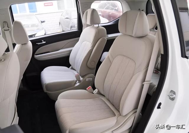 广汽传祺gm6手动挡好开吗,广汽传祺gm6七座精英版