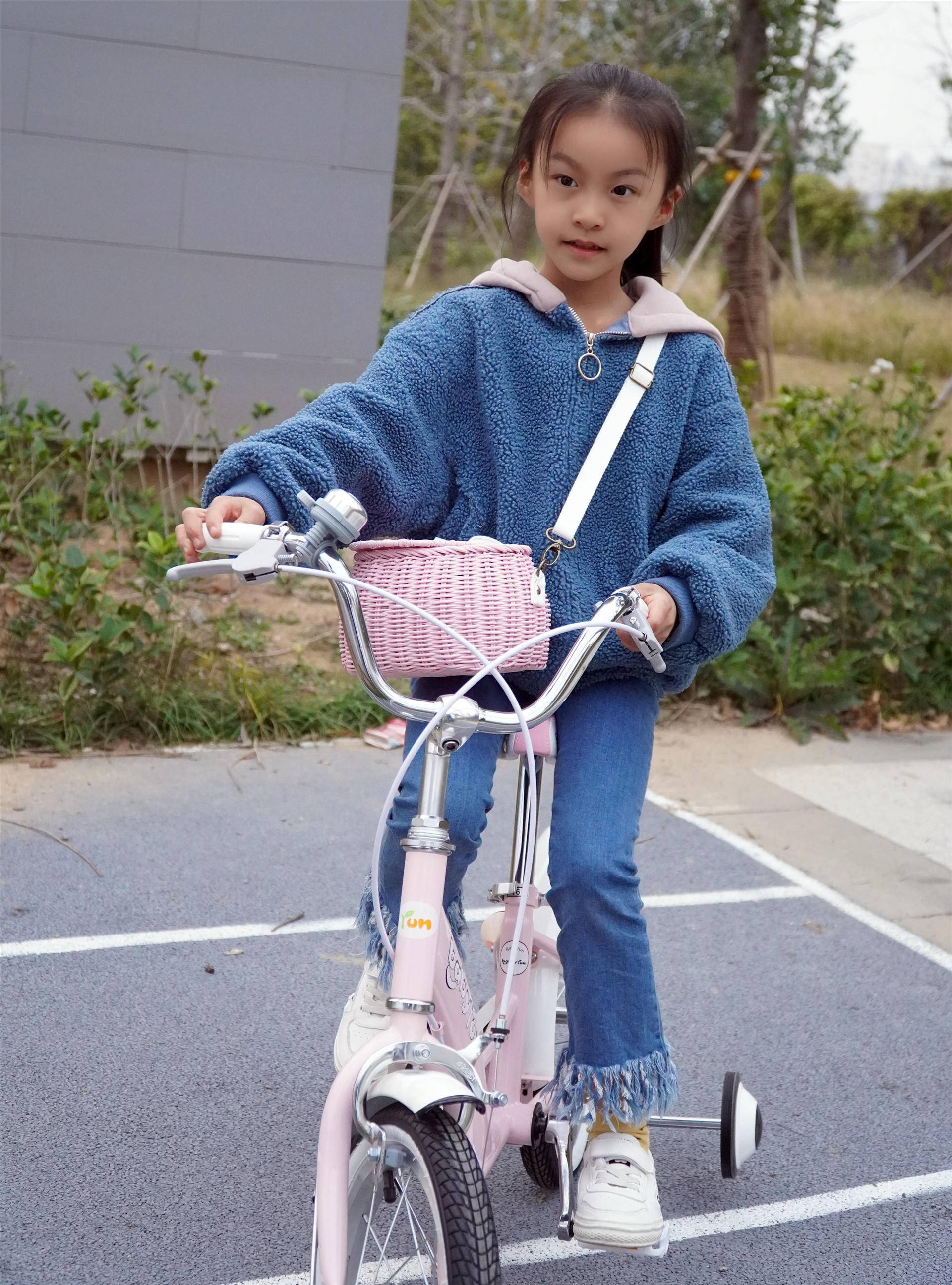 什么礼物让孩子一直挂念你?Babyrun萌骑奇儿童自行车测评