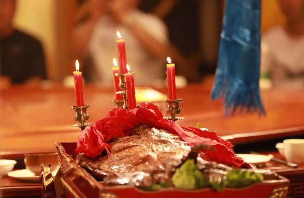 内蒙古烤全羊盛宴,蒙古最地道的烤全羊