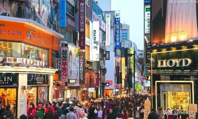 她把首尔东大门带到了武汉汉正街