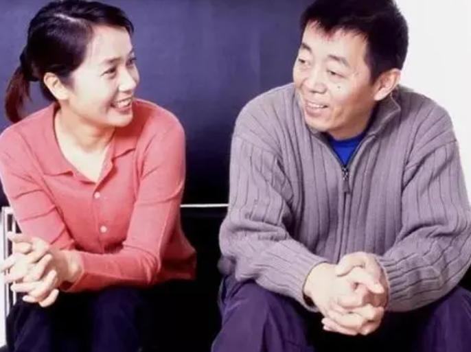 10位出轨男星的老婆与小三对比,唯一允许妻子出轨的男星