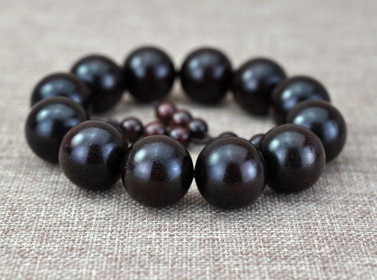 小叶紫檀手串为什么没光泽,小叶紫檀越盘越没光泽咋办呢