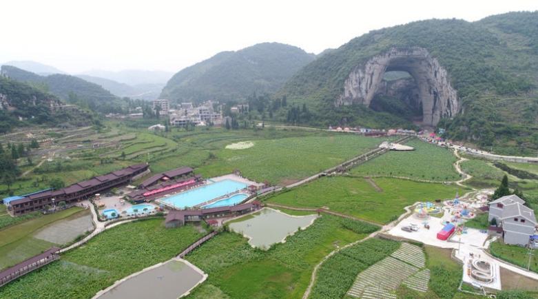 世界最大的天生桥,亚洲最大花岗岩天生桥