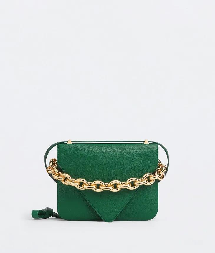 三里屯偶遇大幂幂,杨幂和闺蜜在三里屯逛街遭搭讪