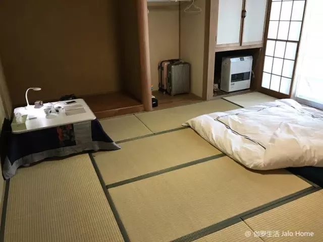 榻榻米的真实感受,年轻人对你一无所知