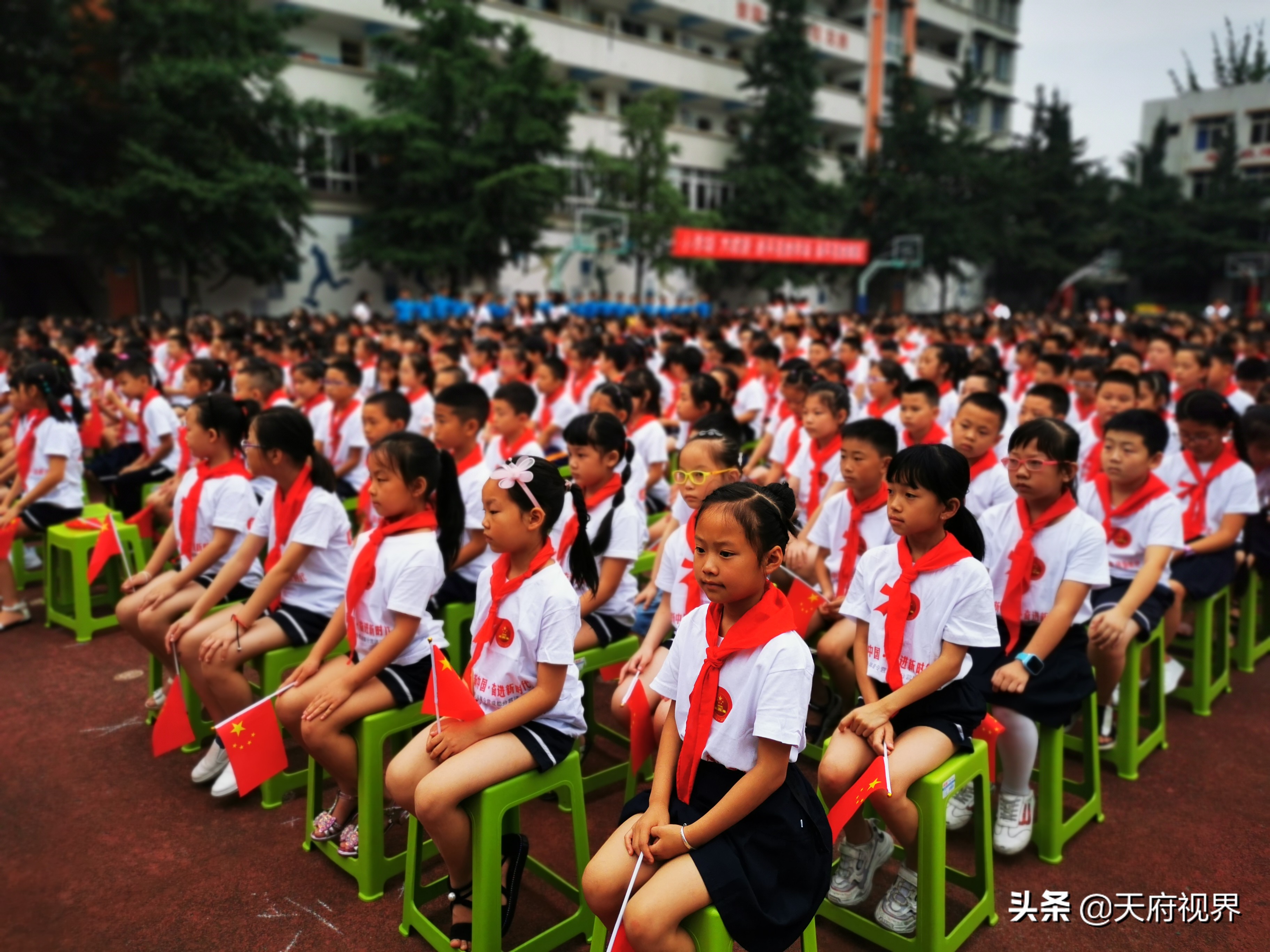 四川各族青少年夏令营活动闭营,四川万名青少年夏令营雅安分营