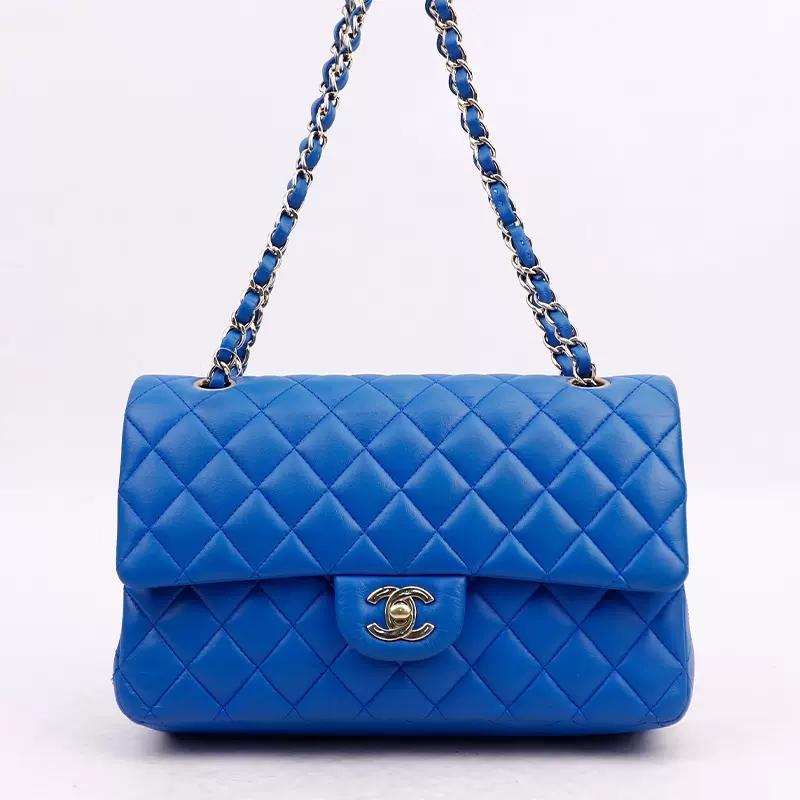 16年刘雯香奈儿白色套装多少钱,刘雯刘诗诗亮相香奈儿早春大秀