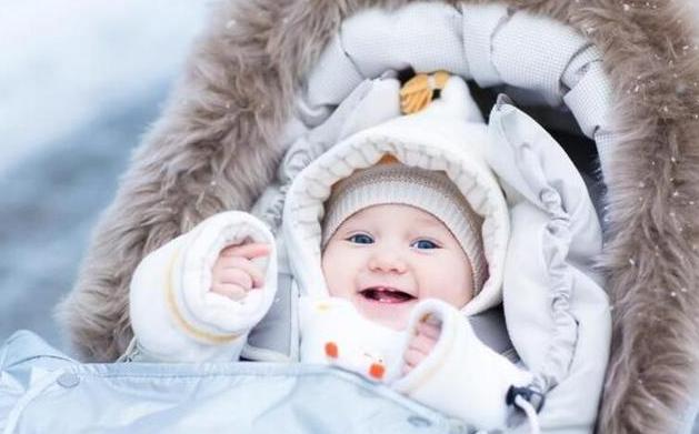 新生儿怕冷还是怕热,新生儿怕热还是怕冷室温多少正常