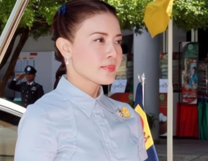 苏提达欢迎西拉米回归了吗,苏提达为什么帮西拉米争王位