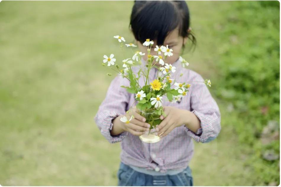 孩子强势霸道和任性是怎么造成的,孩子表现欲强怎么办